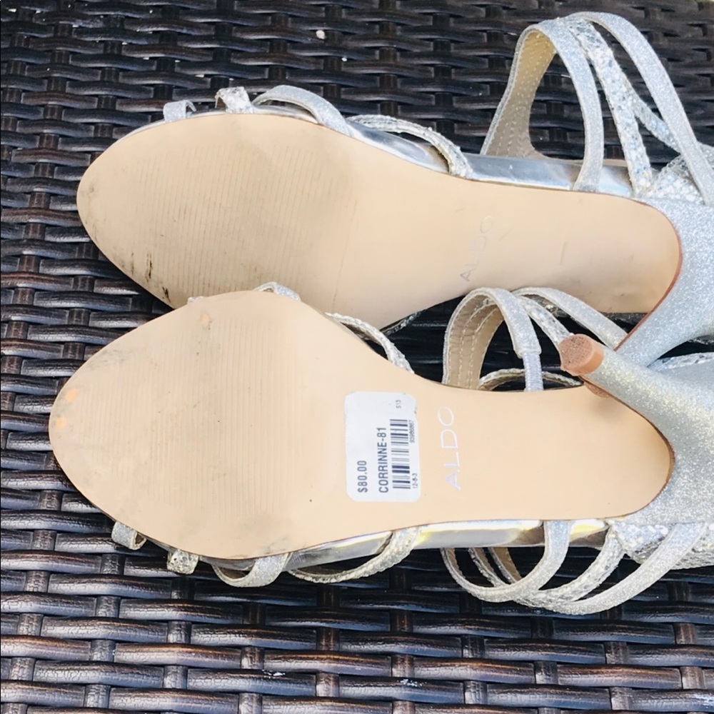 Aldo Women's Silver Metallic Corrine heels - Picture 6 of 7